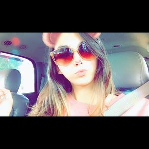 Meet your Posher, Brittany